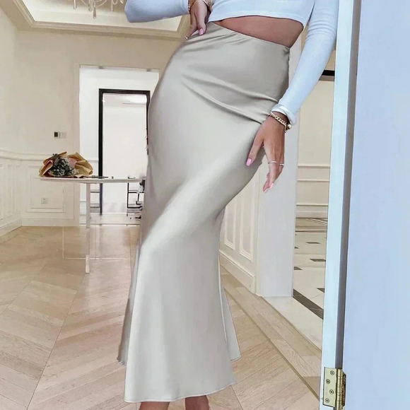 Light Grey Party Women's High Waist Solid Satin Skirt - Picture 1 of 6
